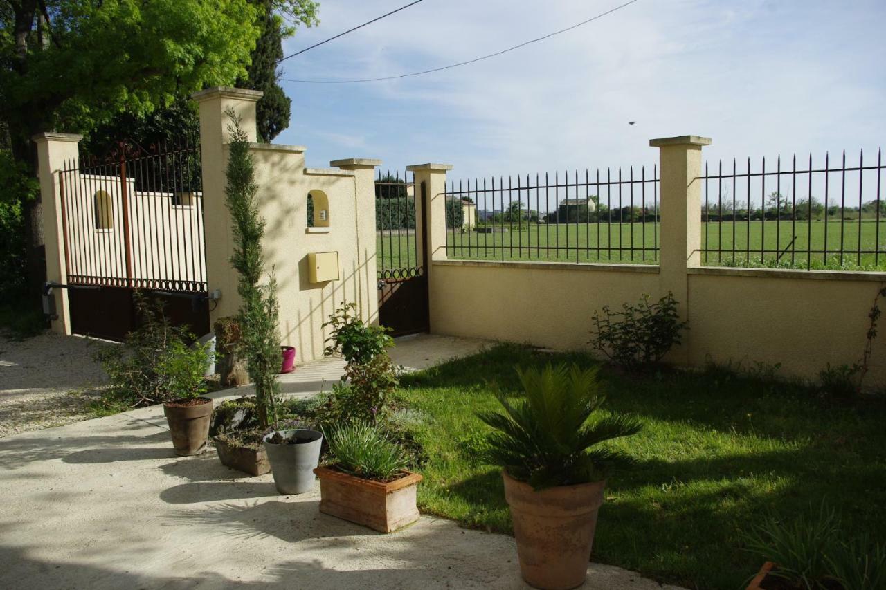 Mas Des Rabasses Acomodação com café da manhã Le Pontet  Exterior foto